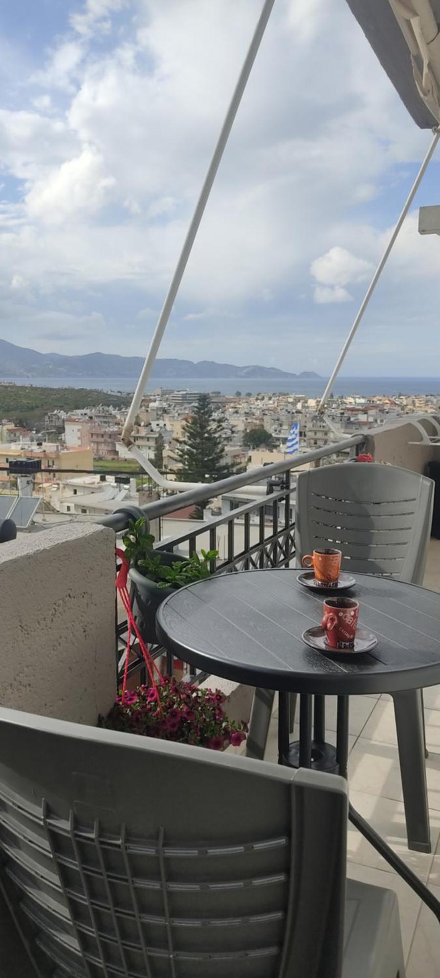 Point Apartment *